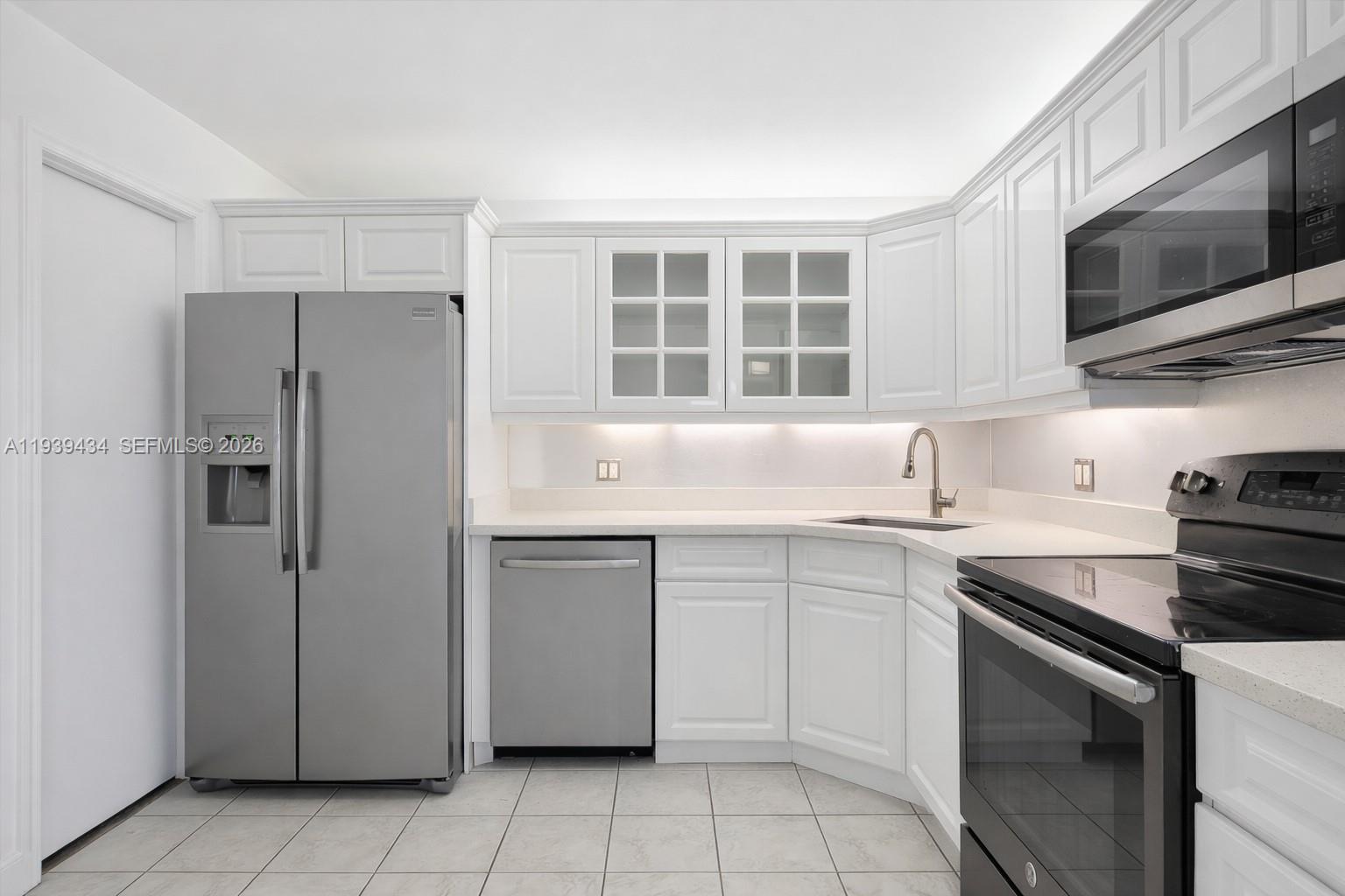 2201 S Ocean Dr #407