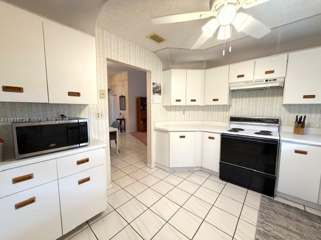 14250 SW 96th Ter Miami, FL 33186