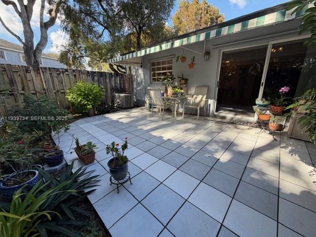 14250 SW 96th Ter Miami, FL 33186