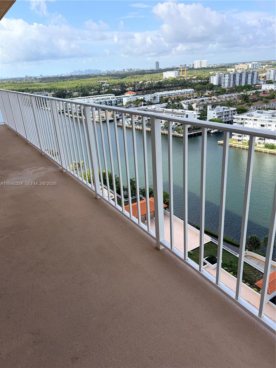 image Winston Towers 70038