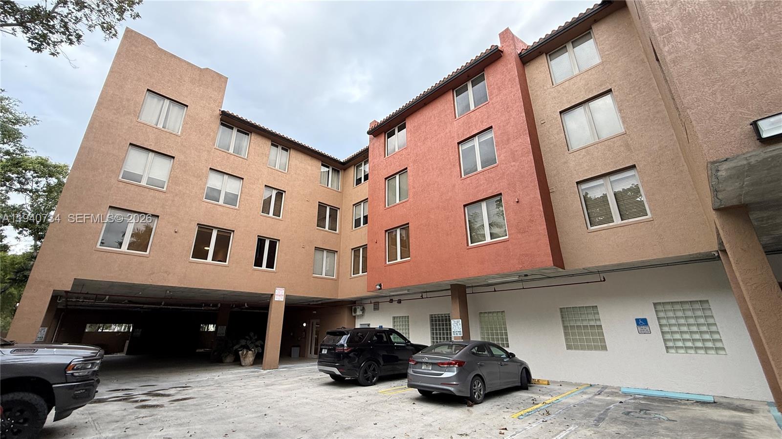 2630 SW 28th St #3 Miami, FL 33133