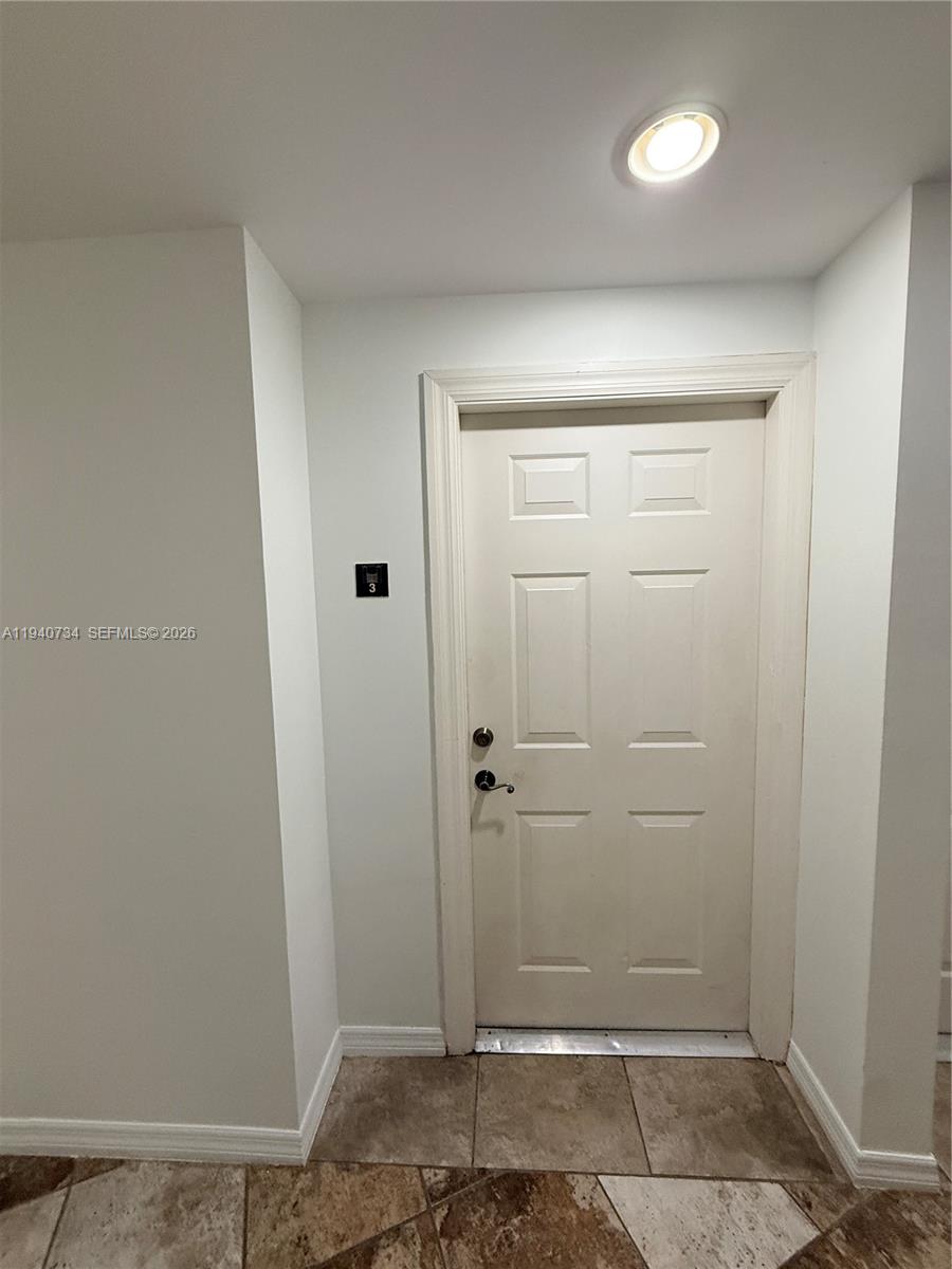 2630 SW 28th St #3 Miami, FL 33133