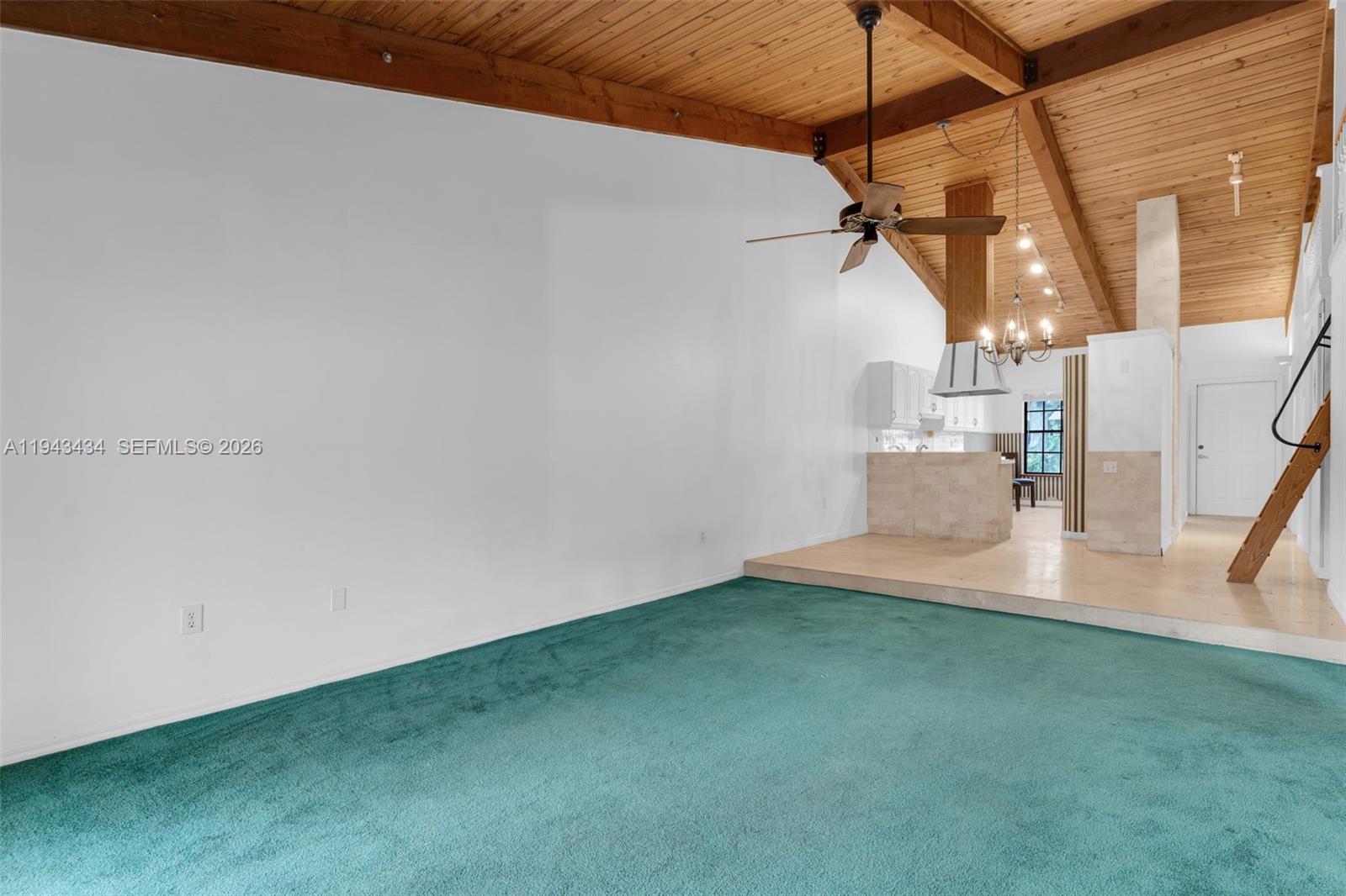 13502 SW 102nd Ln Miami, FL 33186