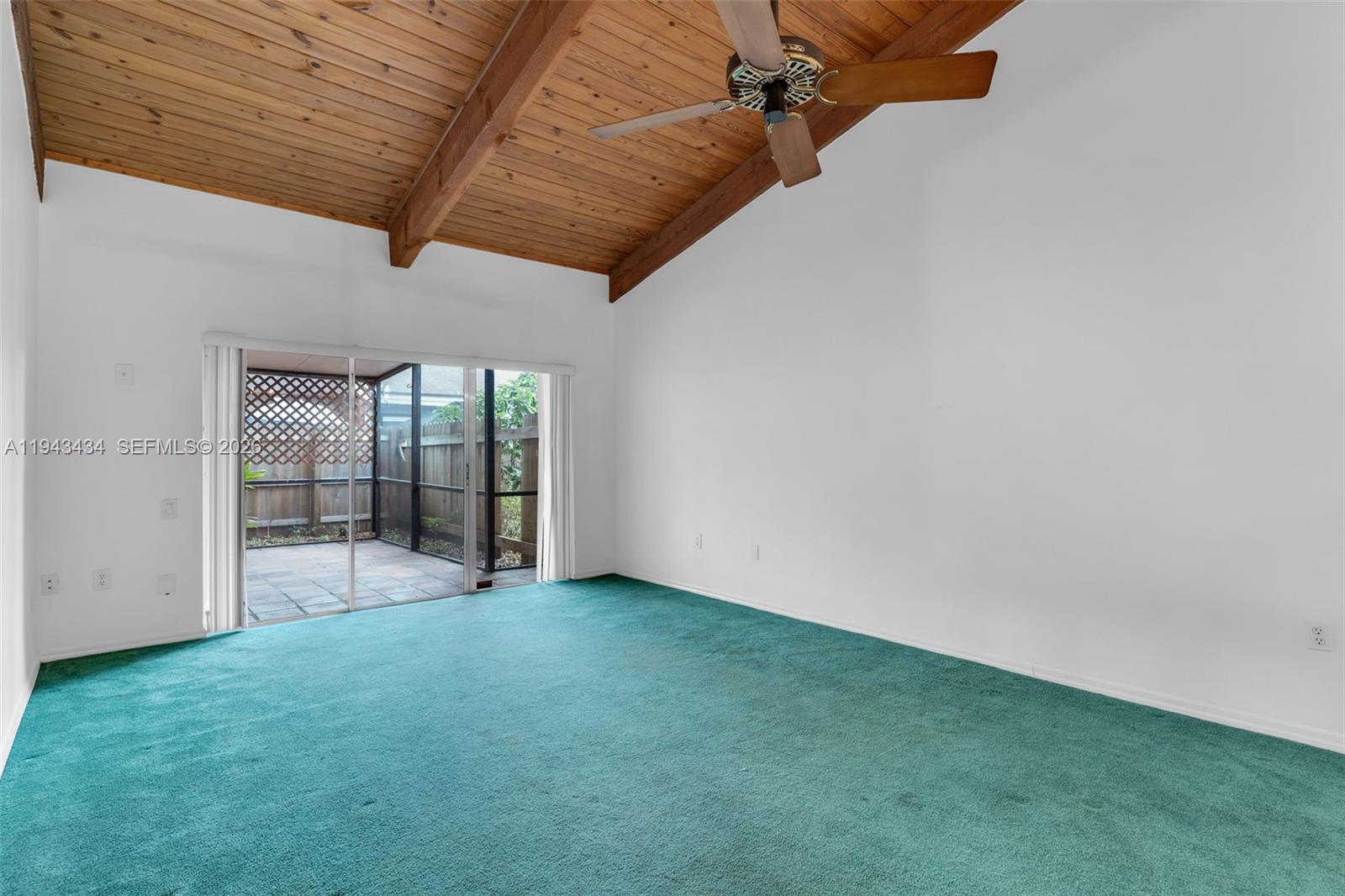 13502 SW 102nd Ln Miami, FL 33186