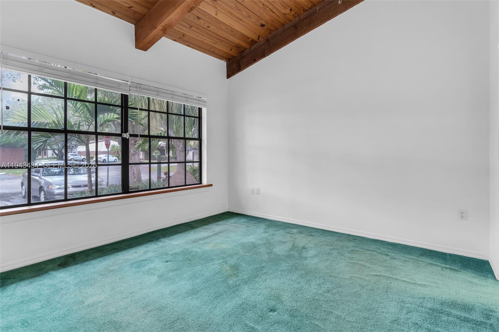 13502 SW 102nd Ln Miami, FL 33186