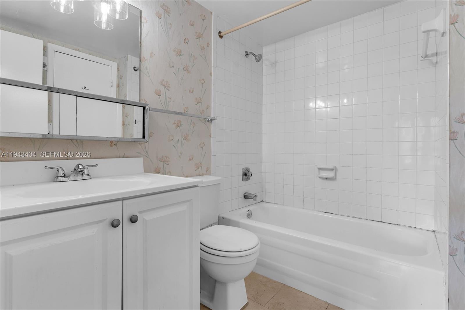 13502 SW 102nd Ln Miami, FL 33186