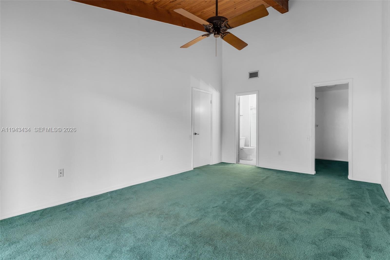 13502 SW 102nd Ln Miami, FL 33186