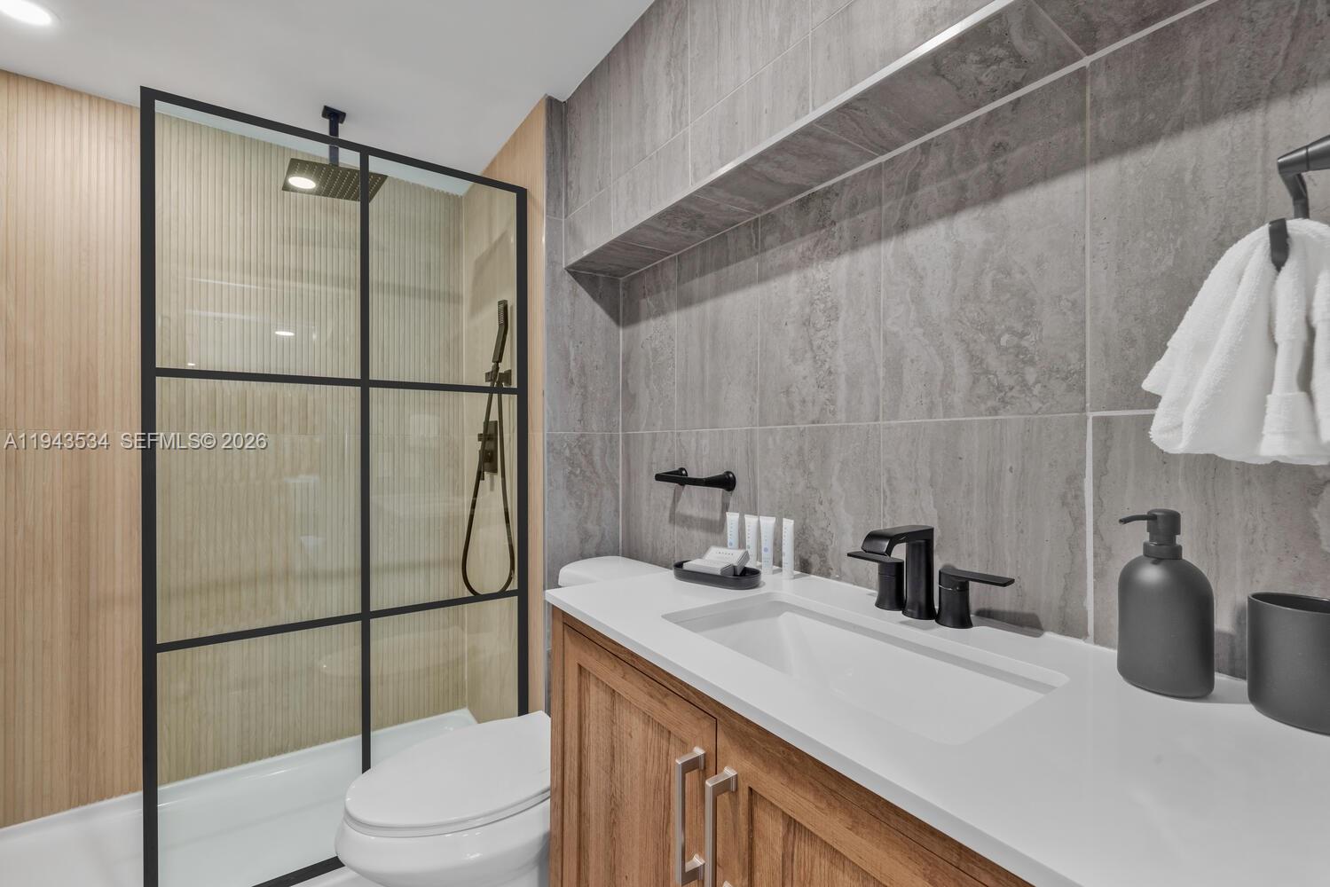 5445 Collins Ave #M9 M10 M11 M12 Miami Beach, FL 33140