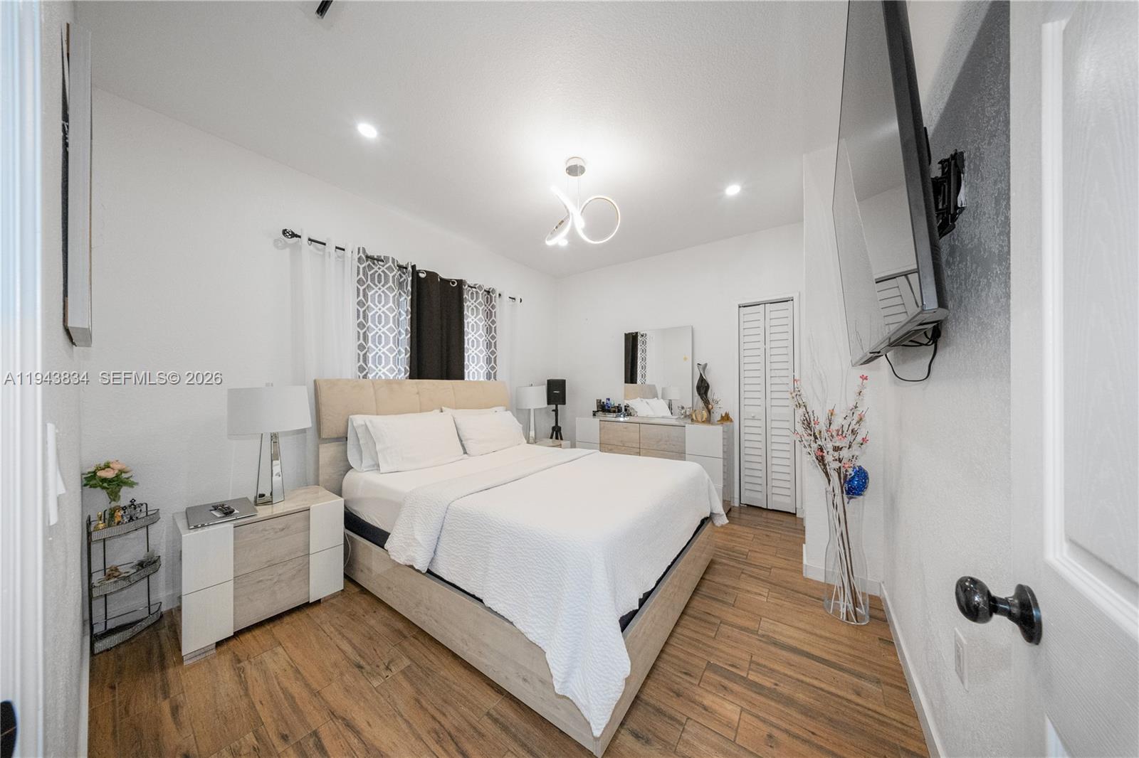 3041 NW 51st St Miami, FL 33142