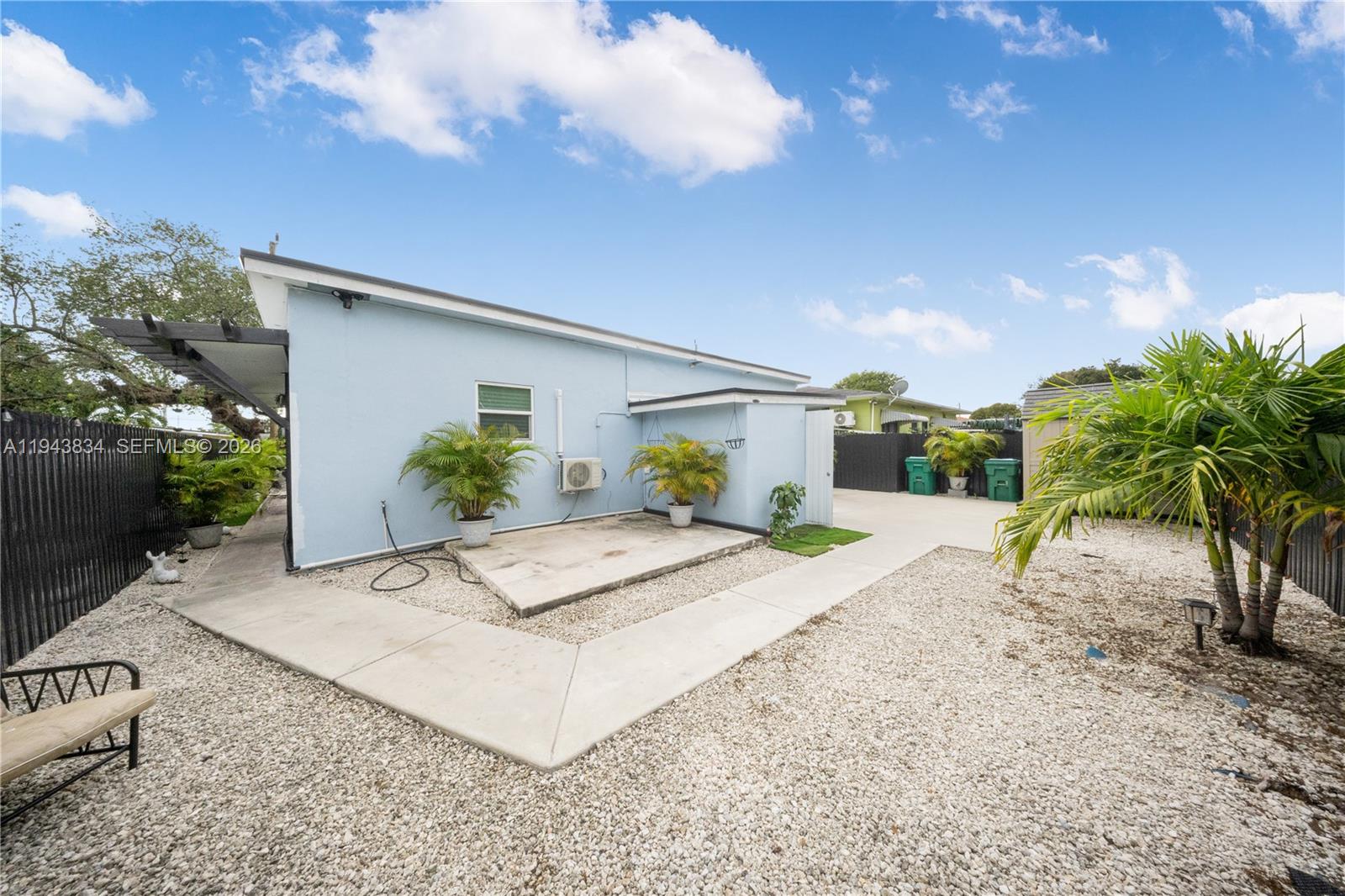 3041 NW 51st St Miami, FL 33142