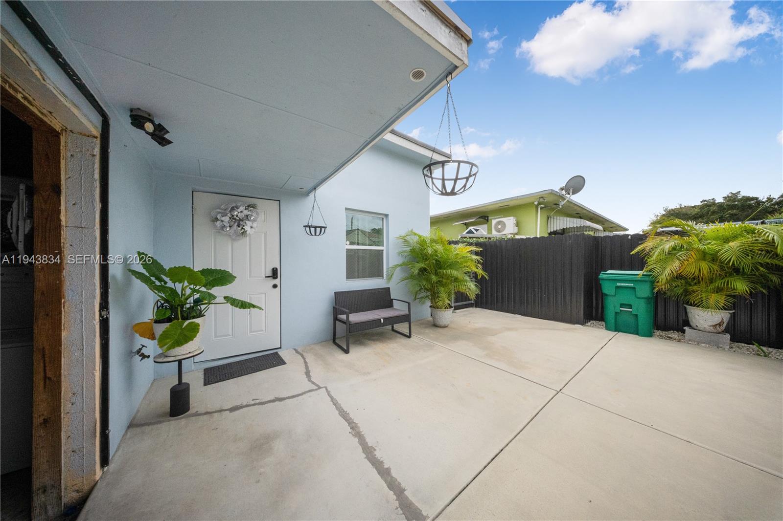 3041 NW 51st St Miami, FL 33142