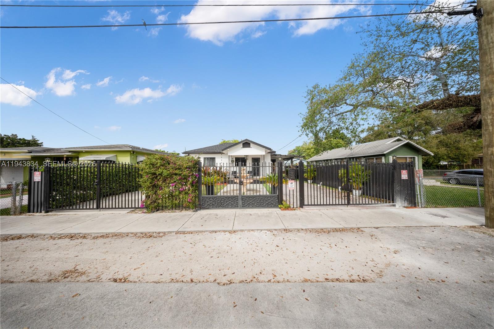 3041 NW 51st St Miami, FL 33142