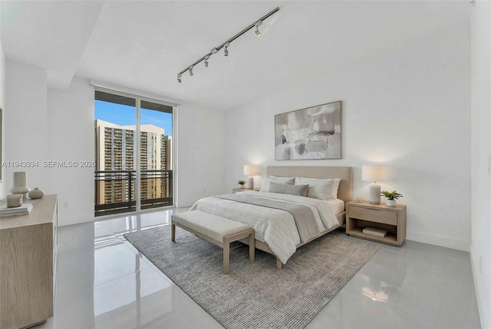 901 Brickell Key Blvd #3206 Miami, FL 33131