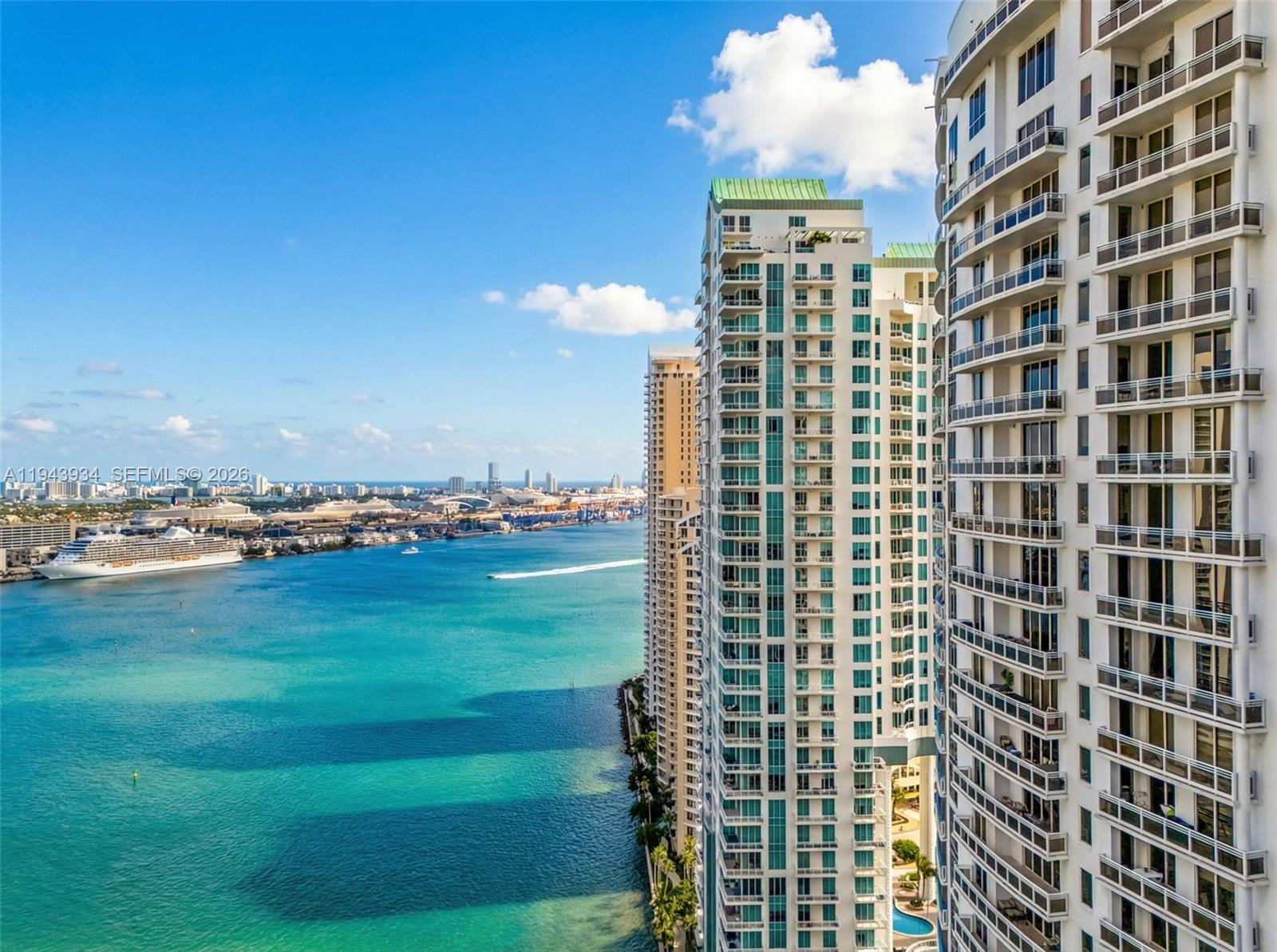 901 Brickell Key Blvd #3206 Miami, FL 33131