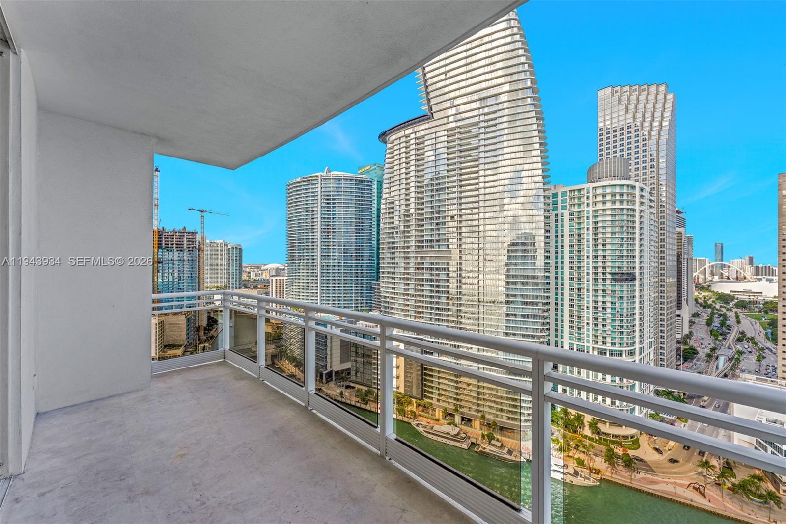 901 Brickell Key Blvd #3206 Miami, FL 33131