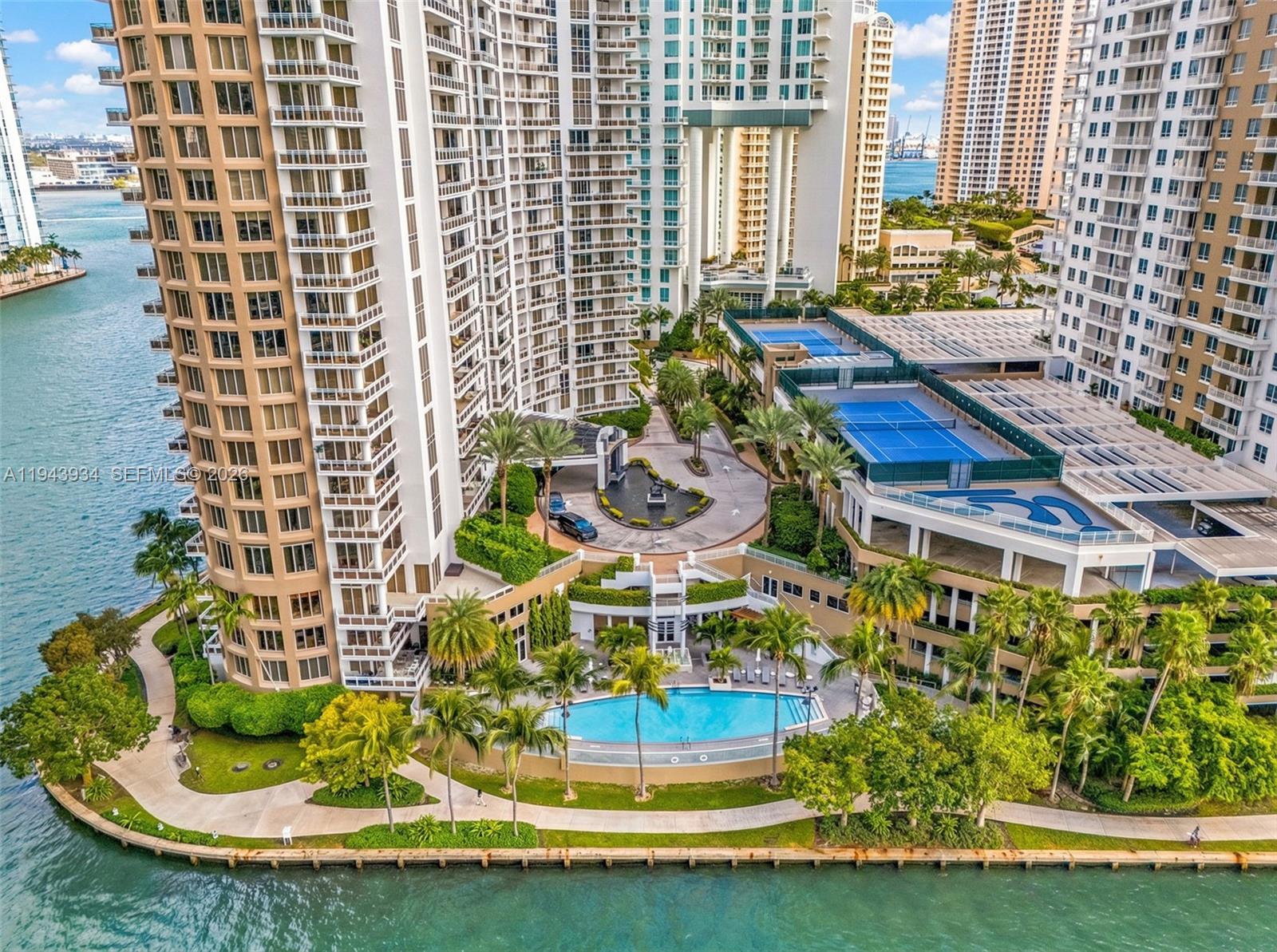 901 Brickell Key Blvd #3206 Miami, FL 33131