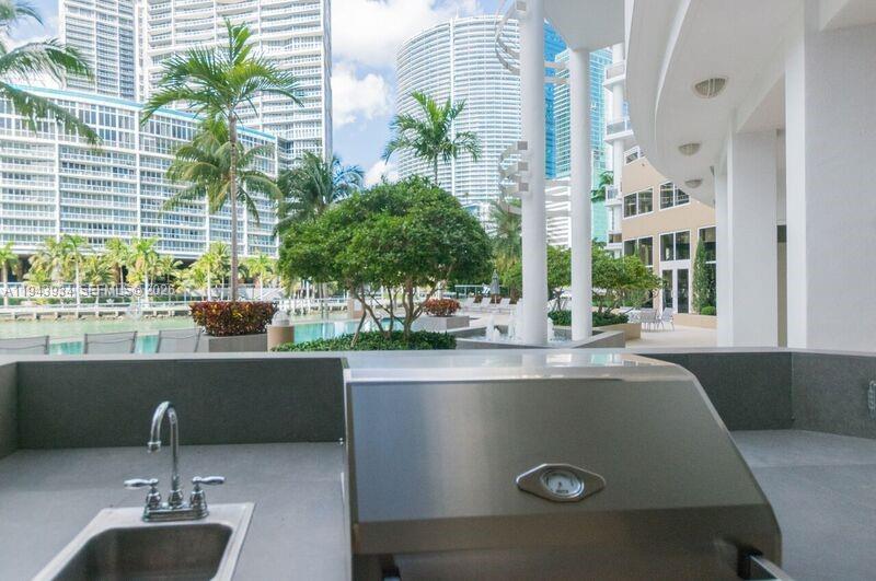 901 Brickell Key Blvd #3206 Miami, FL 33131