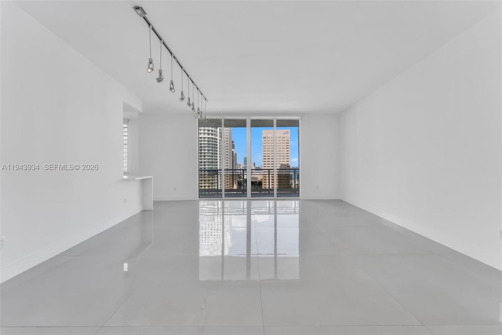 901 Brickell Key Blvd #3206 Miami, FL 33131