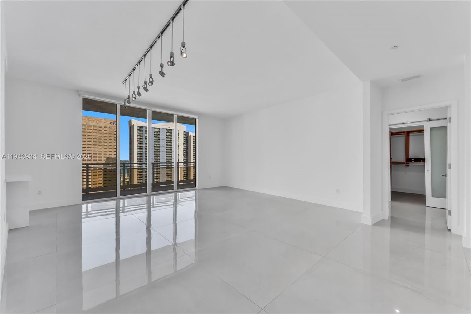 901 Brickell Key Blvd #3206 Miami, FL 33131