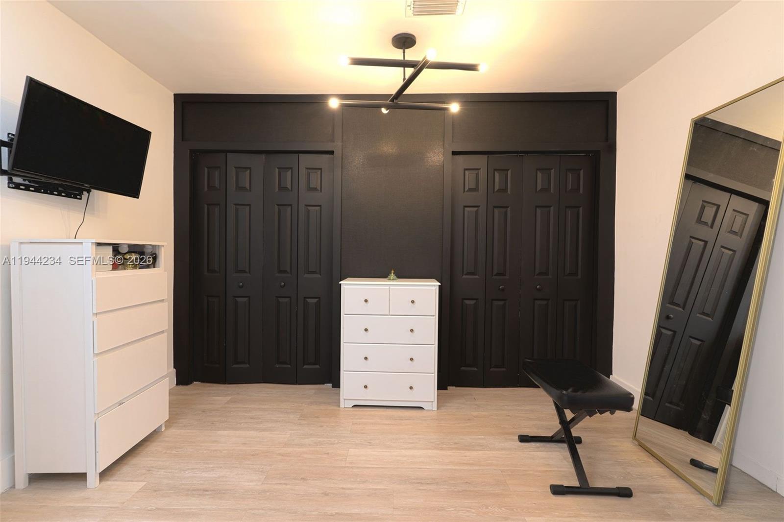 260 NW 133rd St North Miami, FL 33168