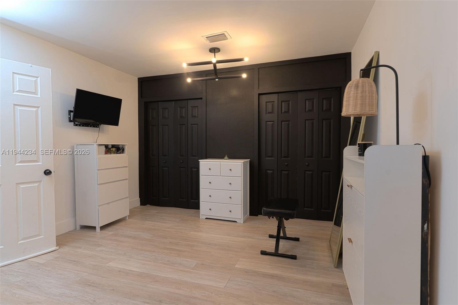 260 NW 133rd St North Miami, FL 33168