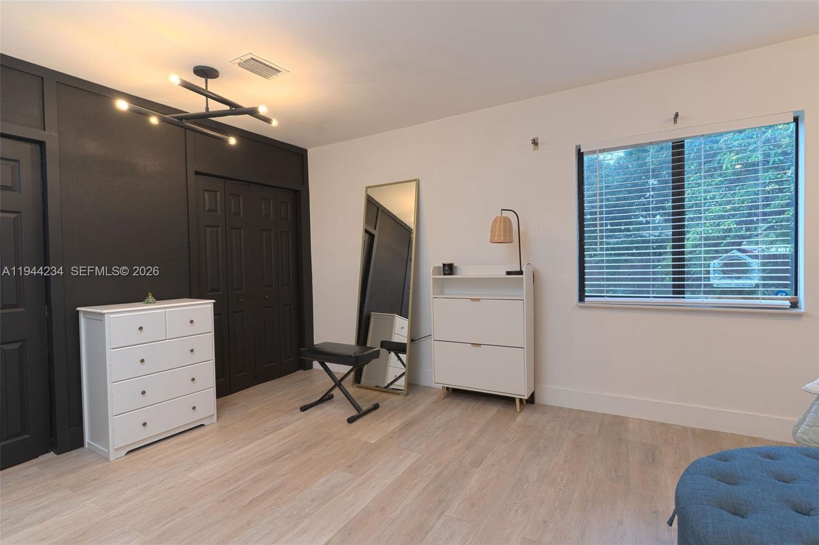 260 NW 133rd St North Miami, FL 33168