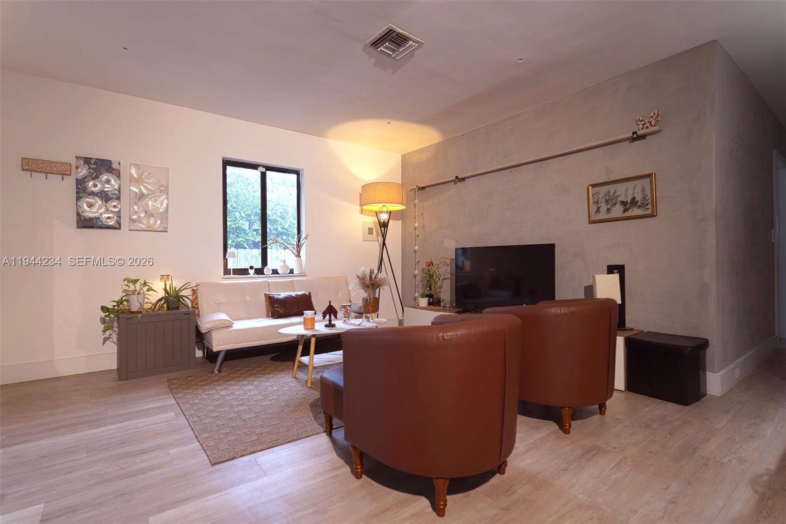 260 NW 133rd St North Miami, FL 33168