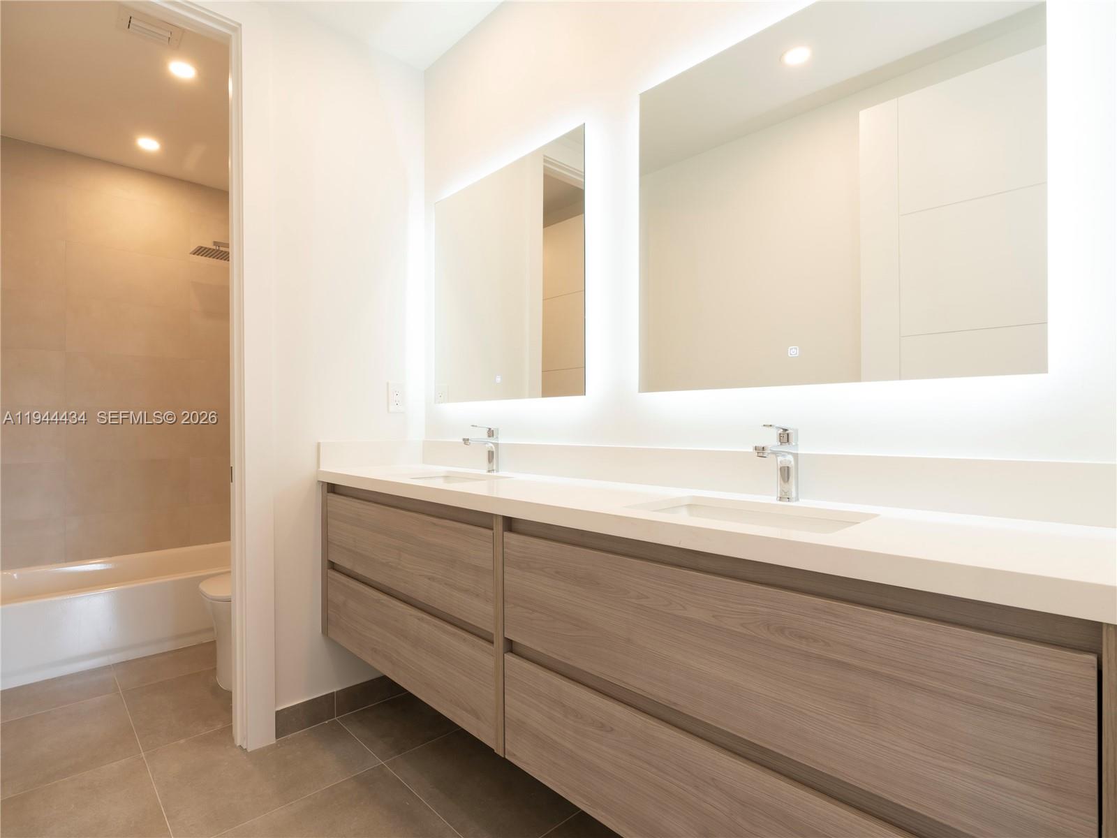 830 SW 30th St Fort Lauderdale, FL 33315