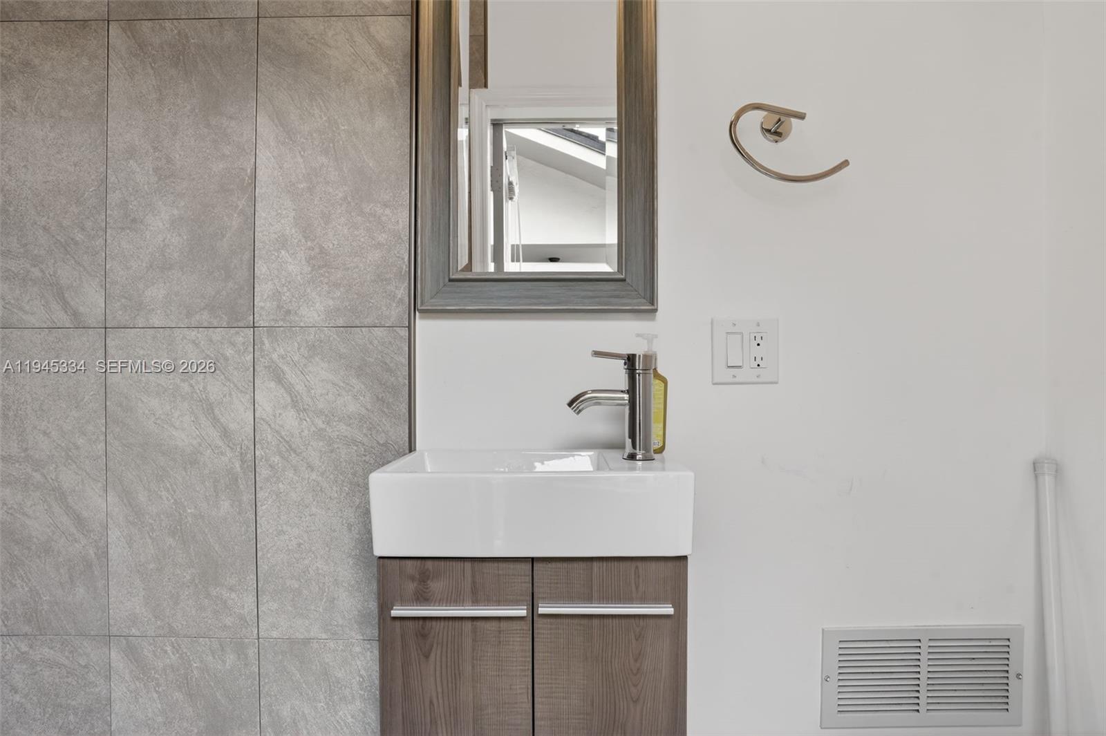 12200 SW 100th St Miami, FL 33186