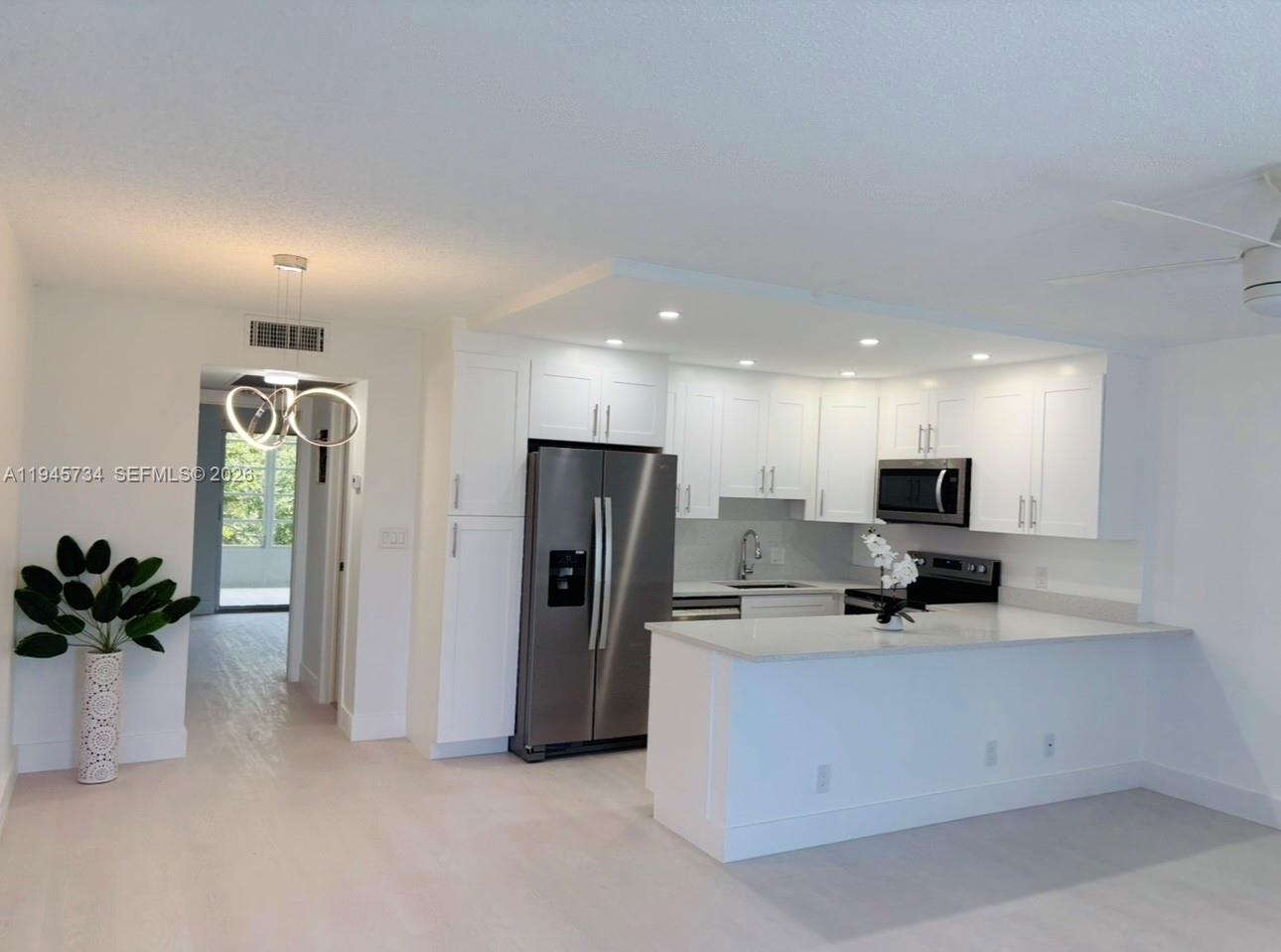 4025 Ellesmere B #4025