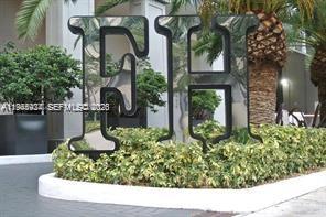 185 SE 14th Ter #1605 Miami, FL 33131