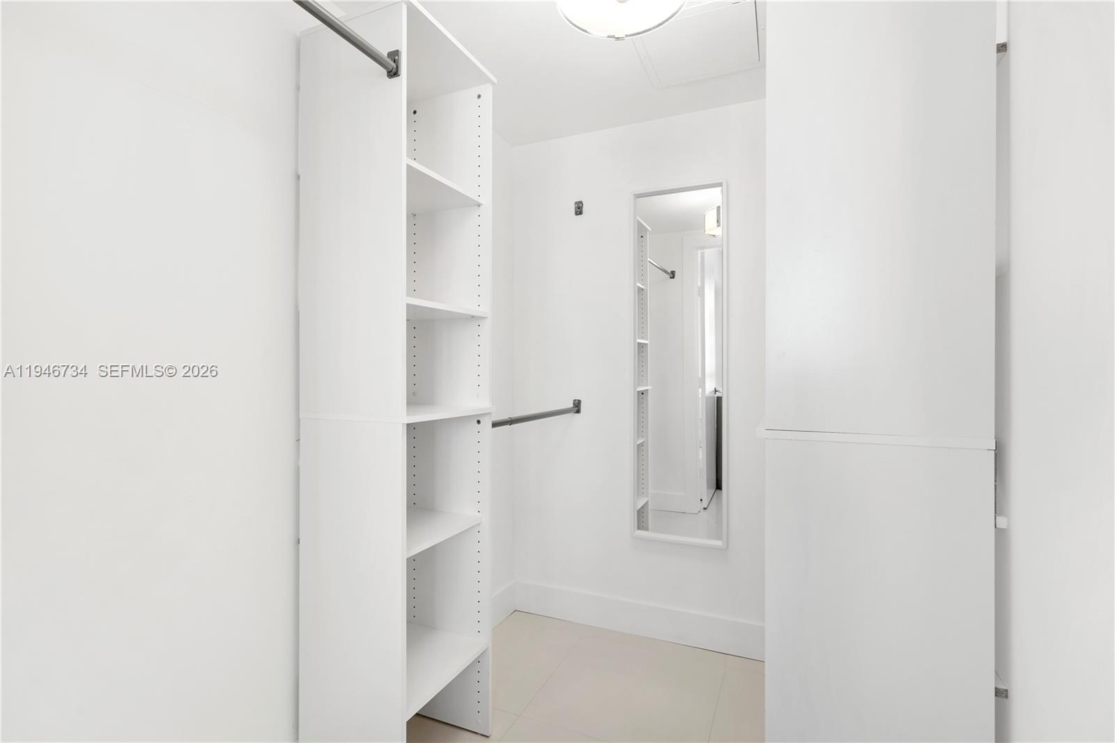 image Icon Brickell II13