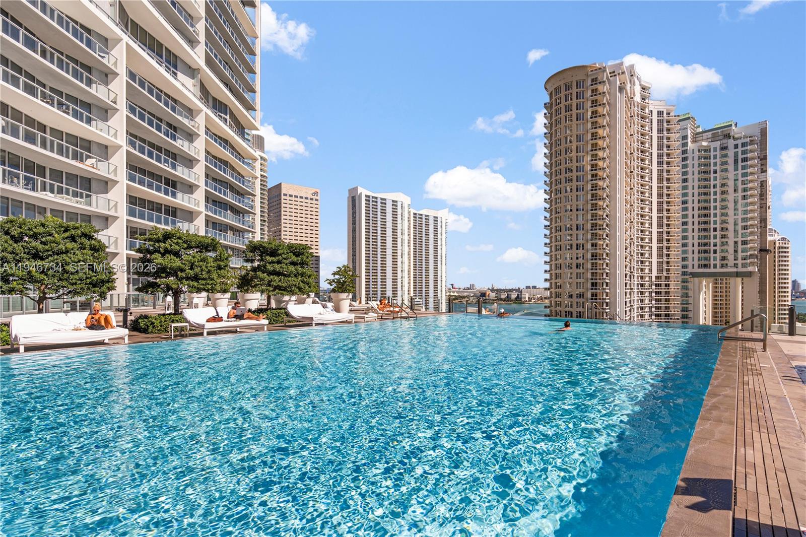 image Icon Brickell II18