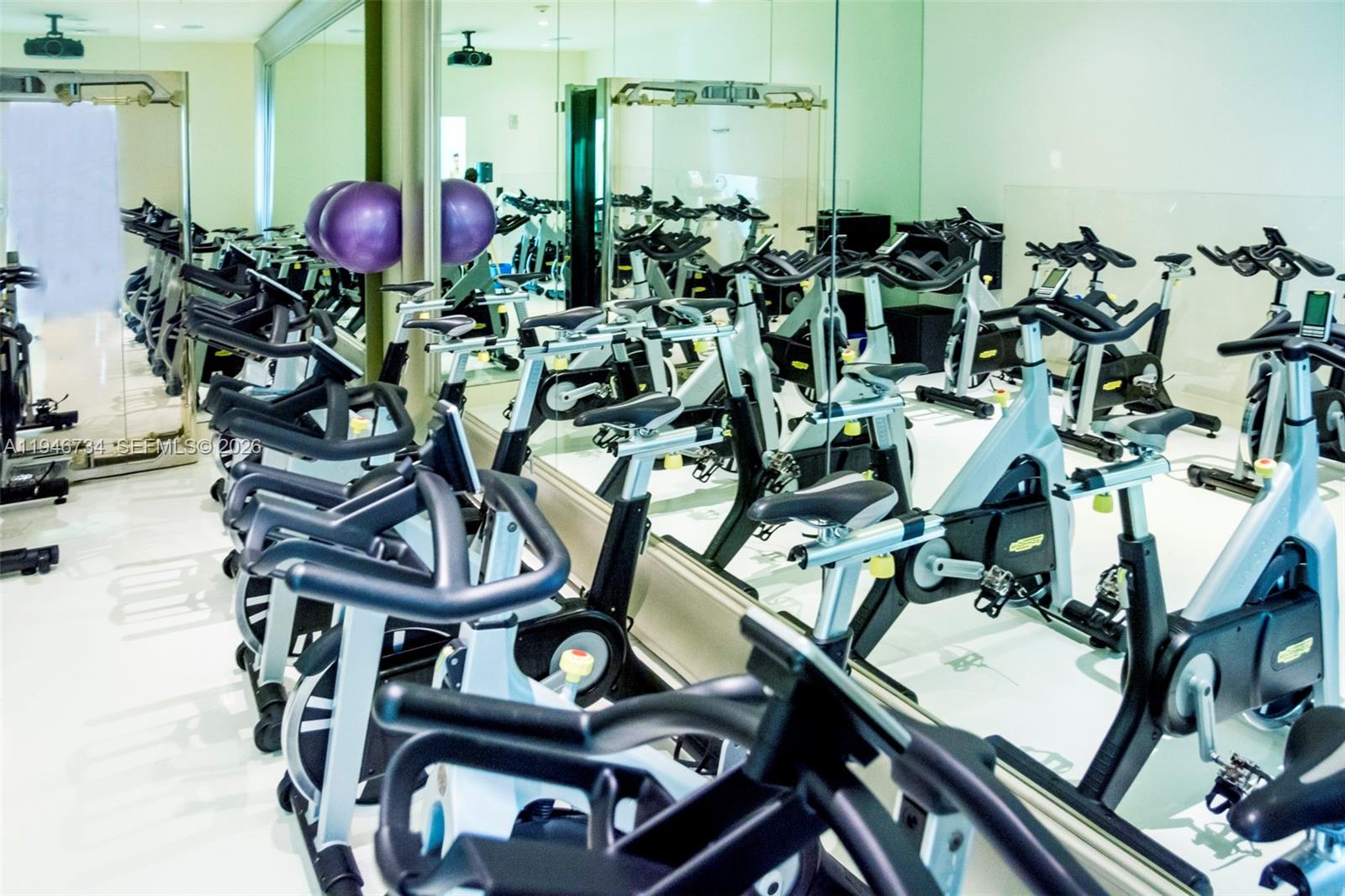 image Icon Brickell II21