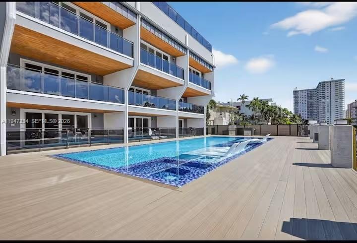 3822 NE 171st St #3822