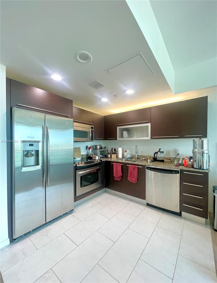 image The Plaza 901 Brickell Co9