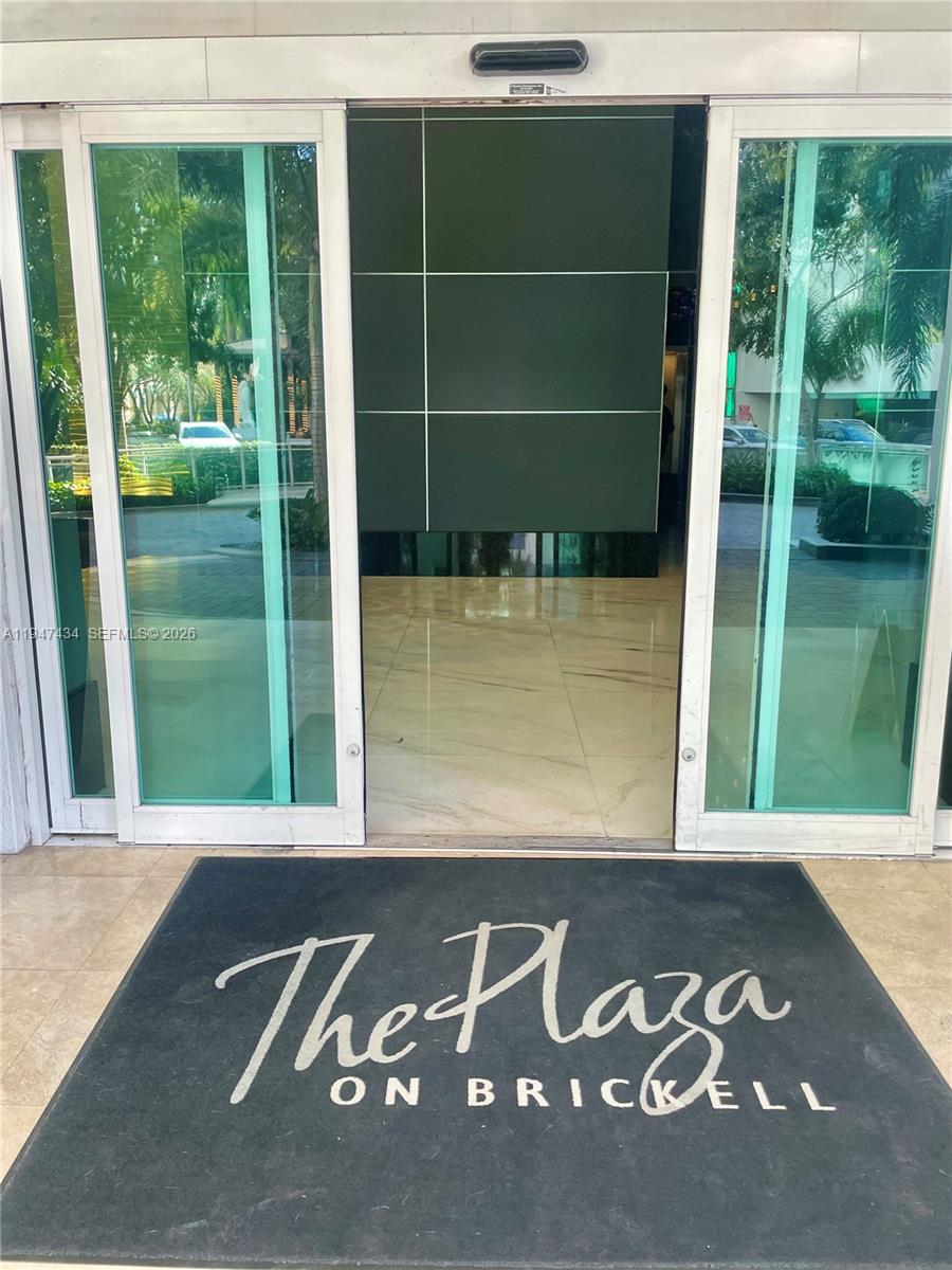 image The Plaza 901 Brickell Co1