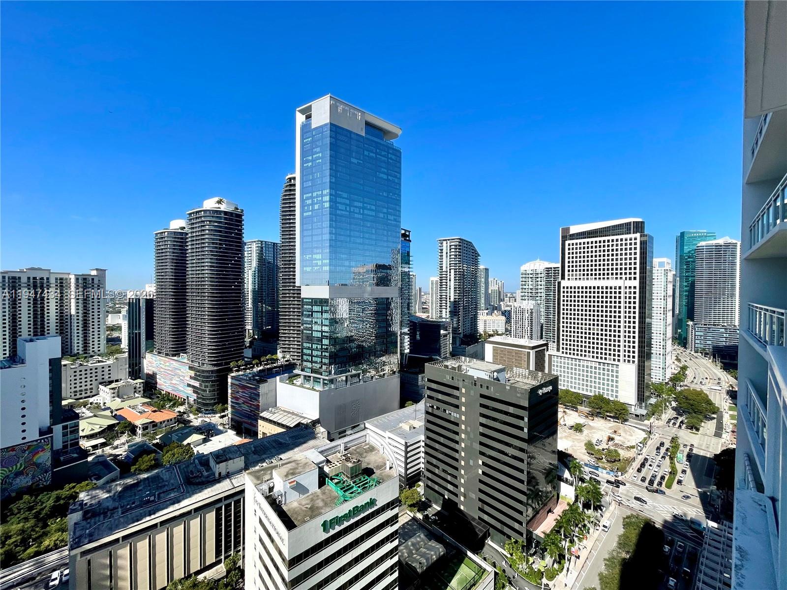 image The Plaza 901 Brickell Co20