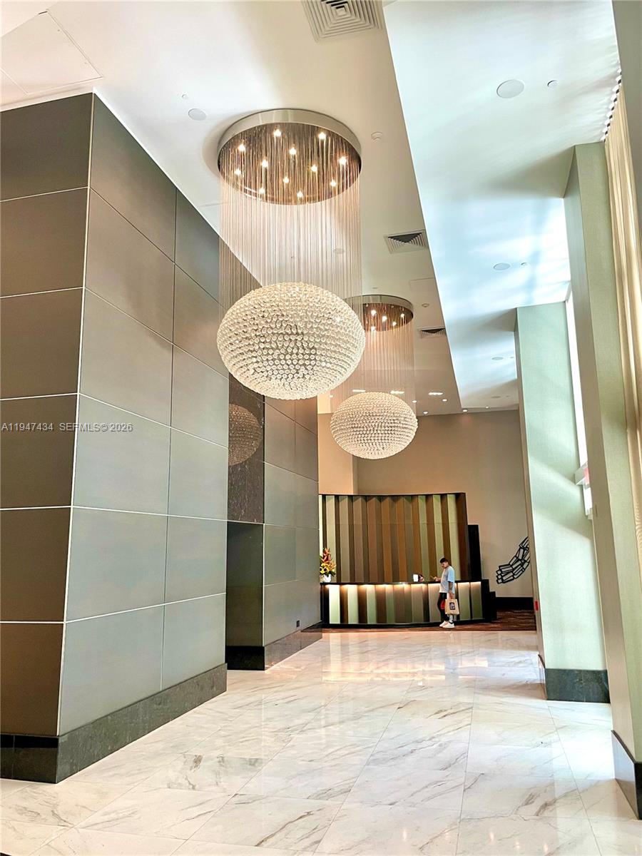 image The Plaza 901 Brickell Co2