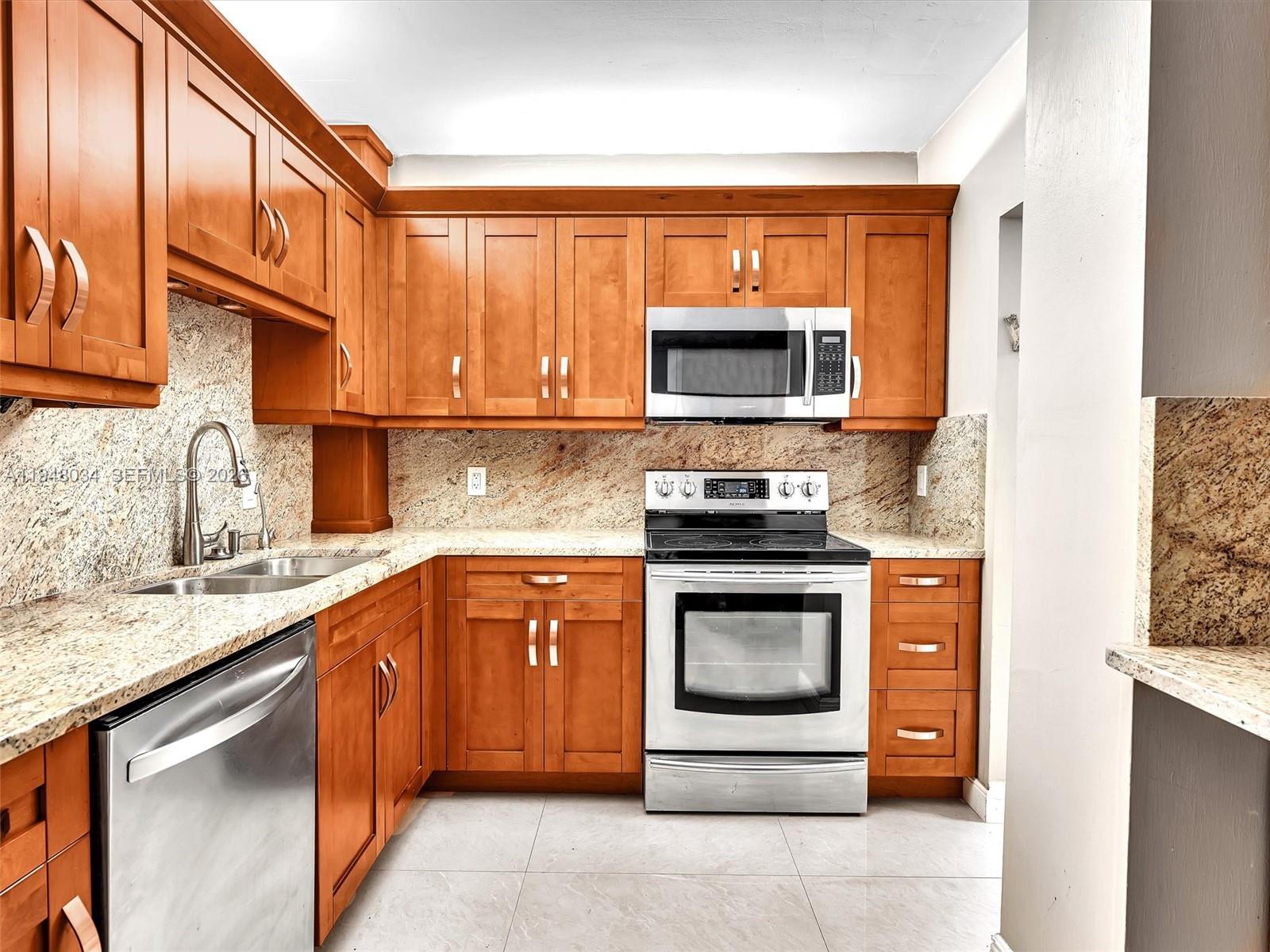 4400 Hillcrest #617B Hollywood, FL 33021