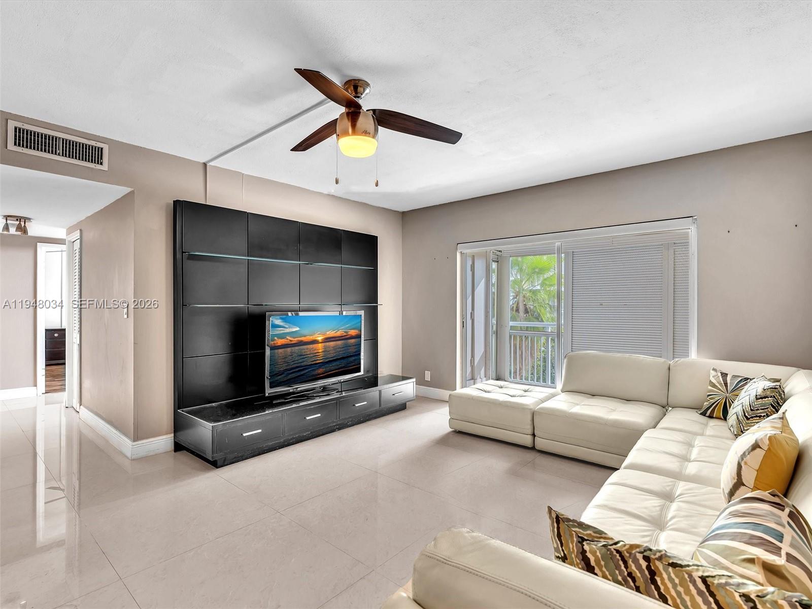 4400 Hillcrest #617B Hollywood, FL 33021