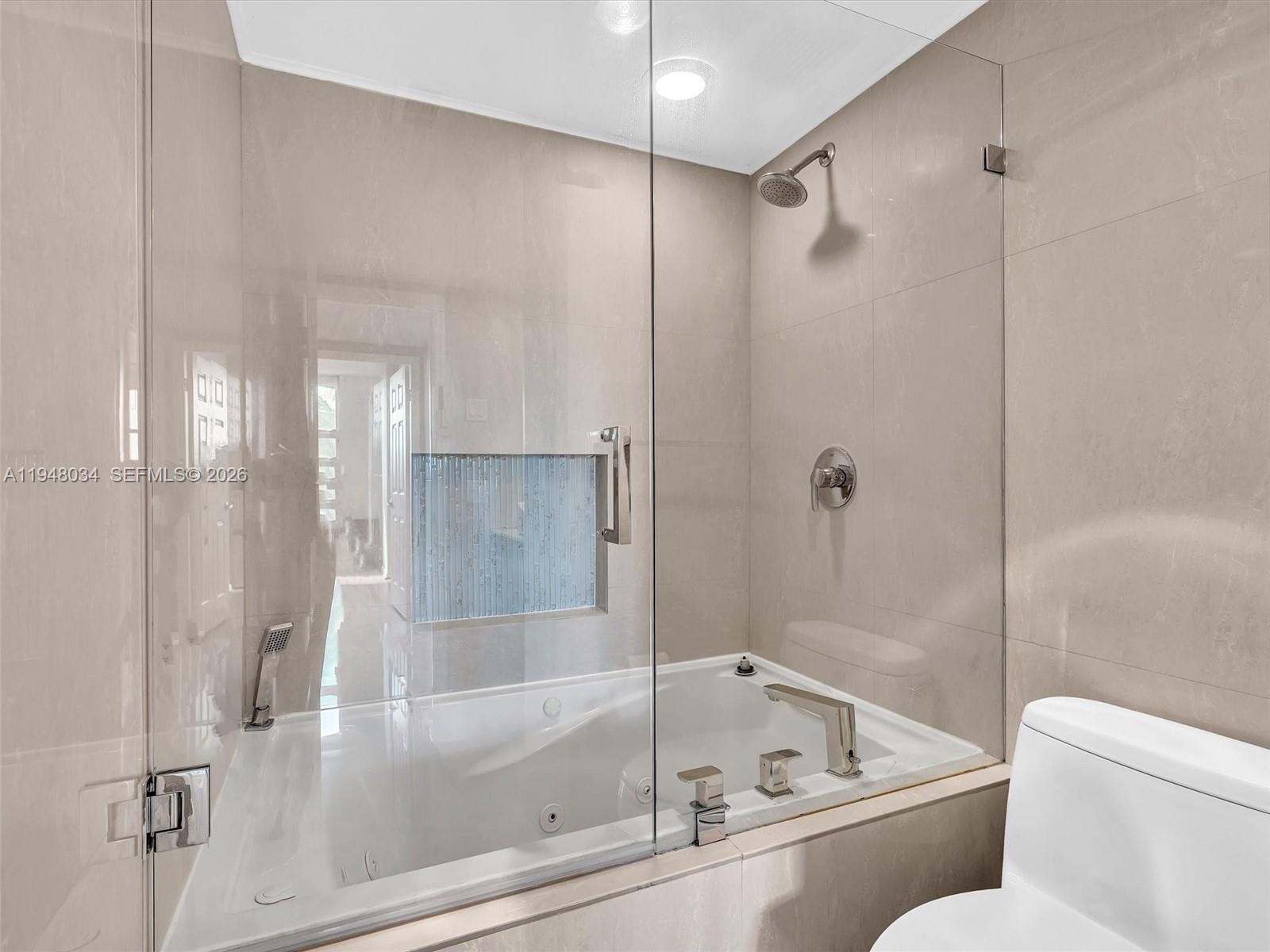 4400 Hillcrest #617B Hollywood, FL 33021