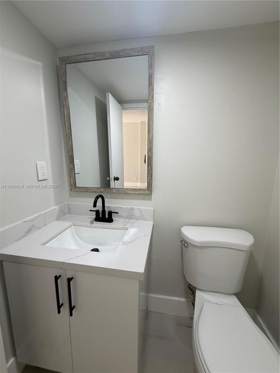 17021 N Bay Rd #216 Sunny Isles Beach, FL 33160