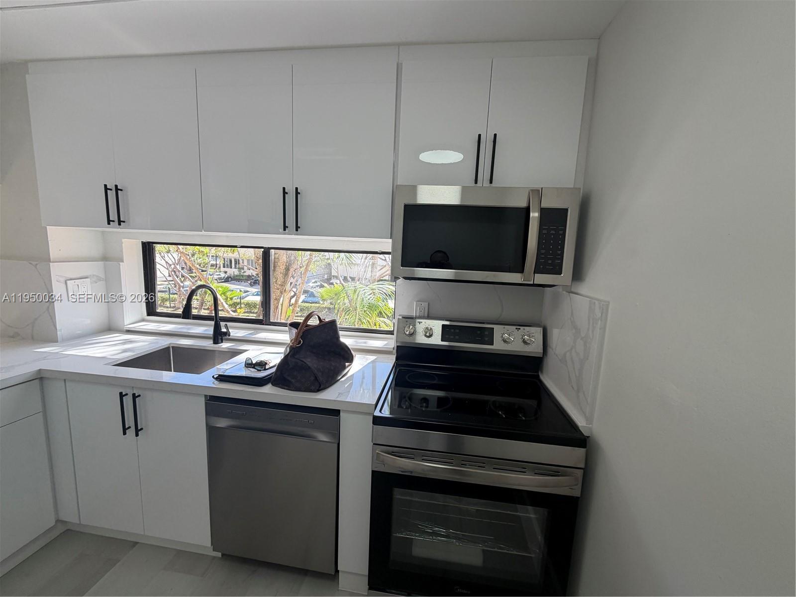 17021 N Bay Rd #216 Sunny Isles Beach, FL 33160