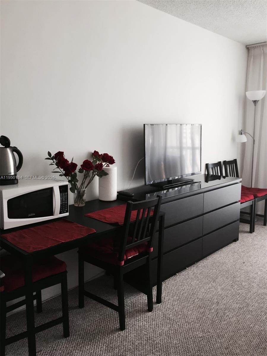 19201 Collins Ave #1033 Sunny Isles Beach, FL 33160