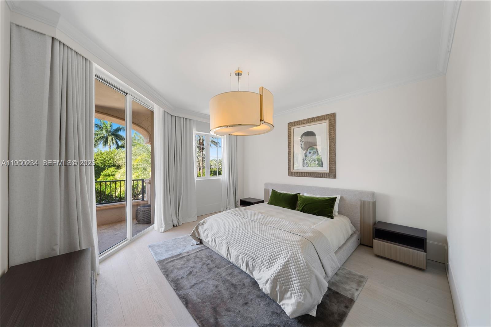 7124 Fisher Is Dr #7124 Miami Beach, FL 33109