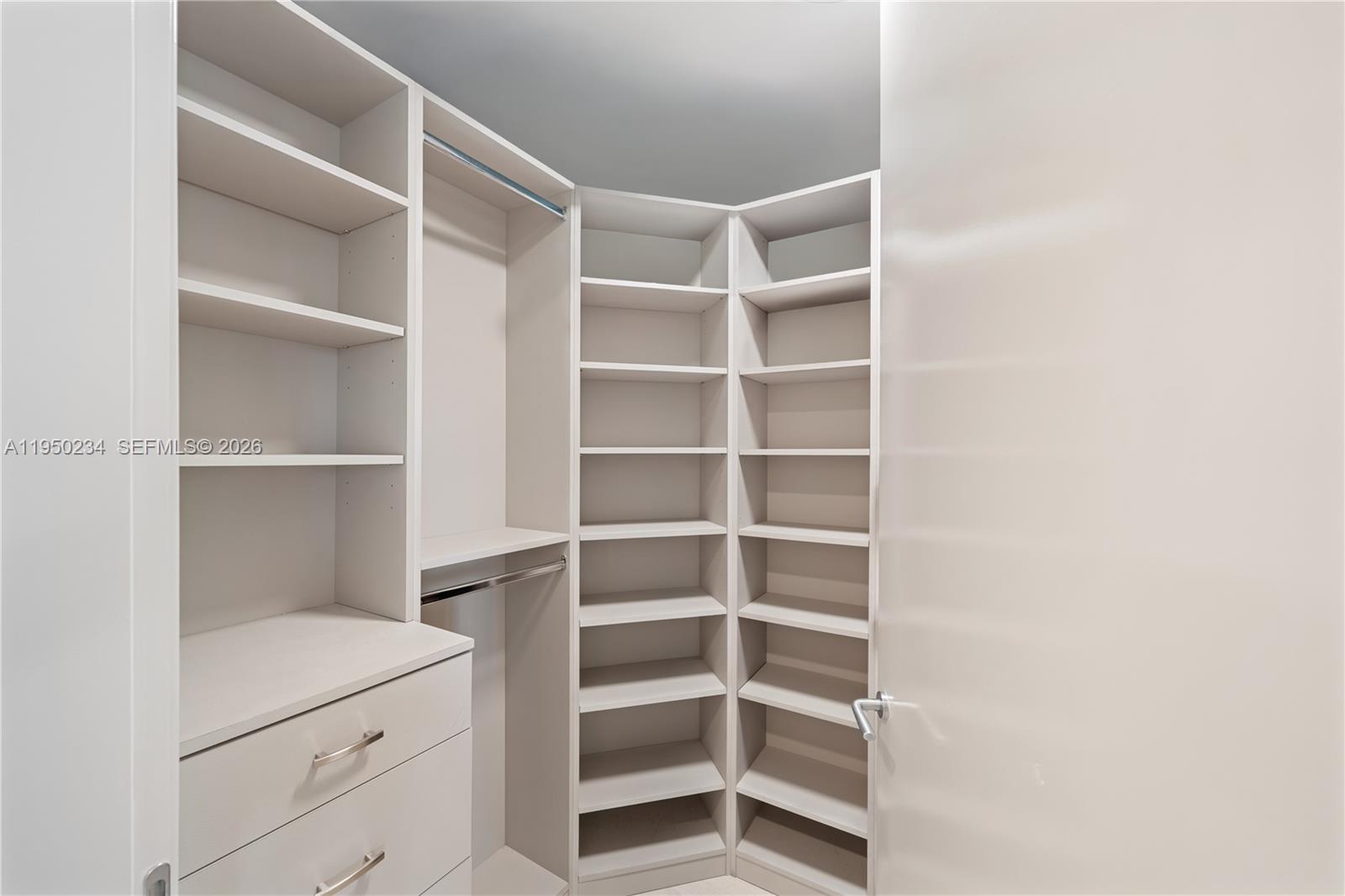 7124 Fisher Is Dr #7124 Miami Beach, FL 33109