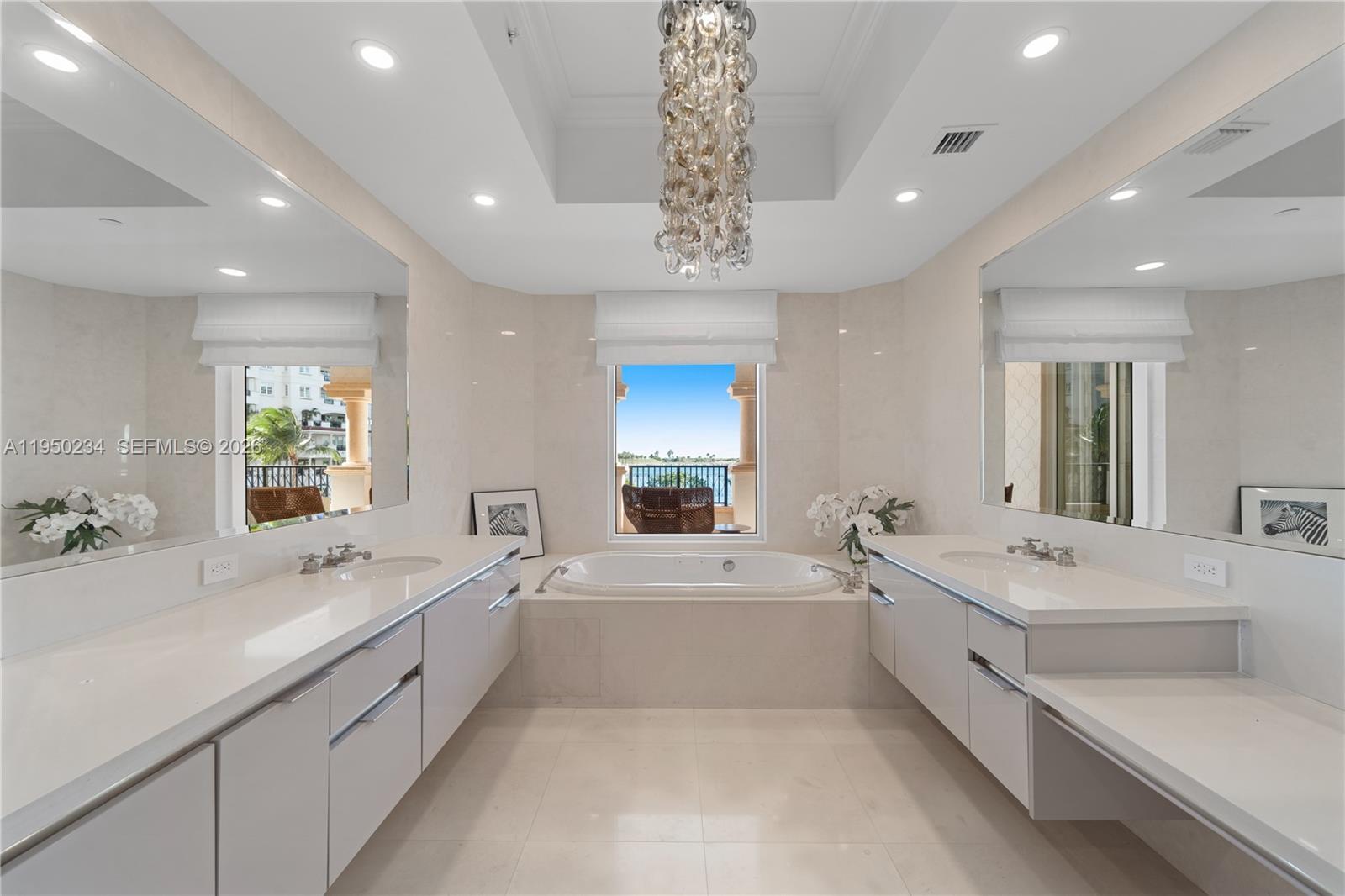 7124 Fisher Is Dr #7124 Miami Beach, FL 33109