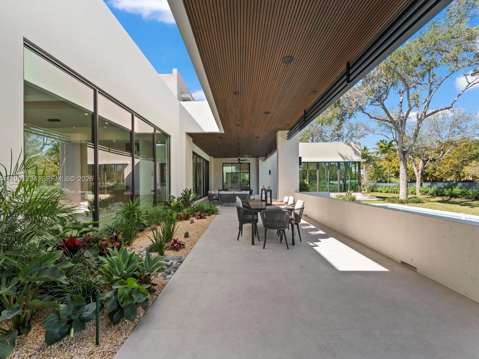 13901 Old Cutler Rd Palmetto Bay, FL 33158