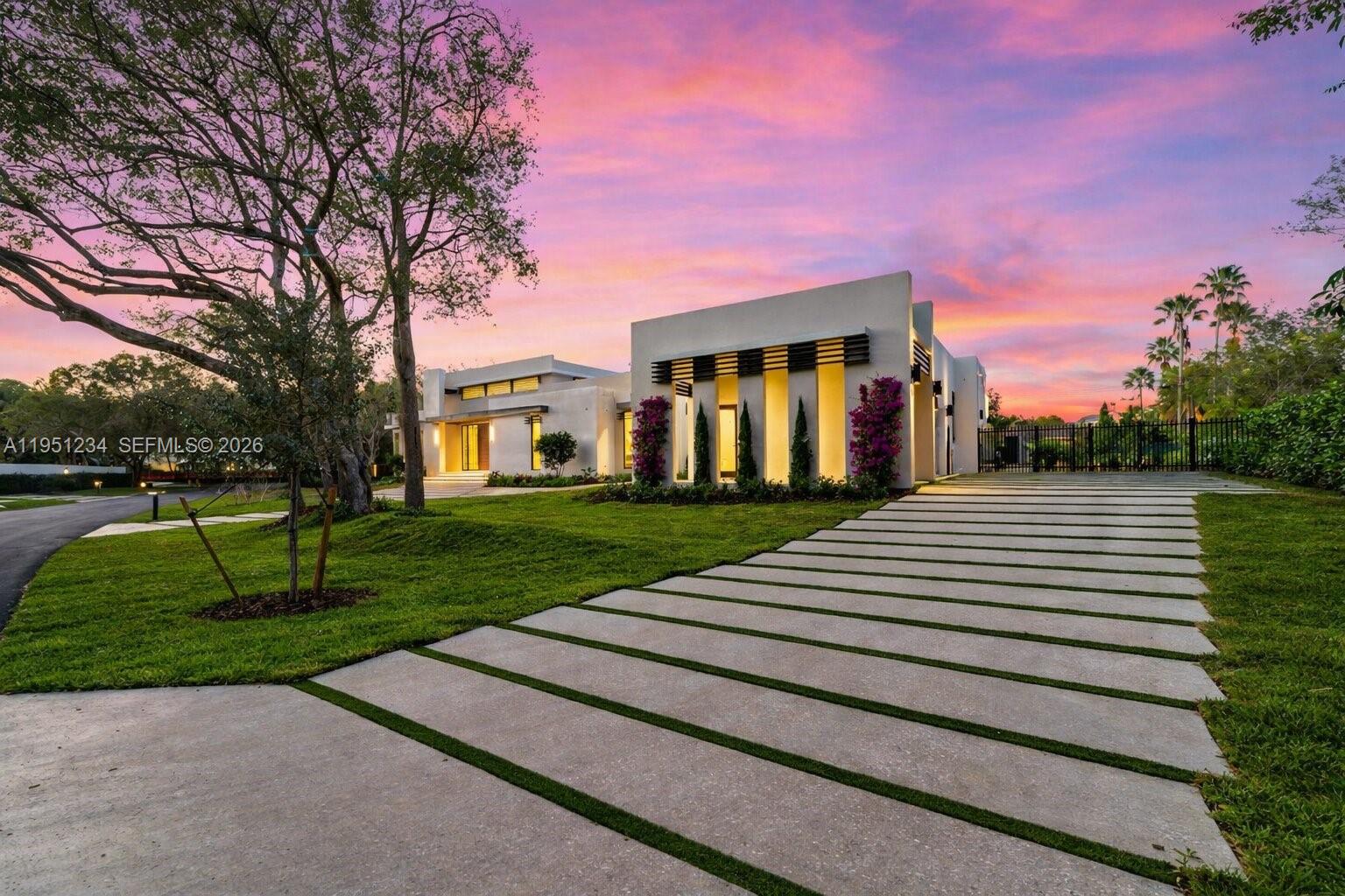 13901 Old Cutler Rd Palmetto Bay, FL 33158